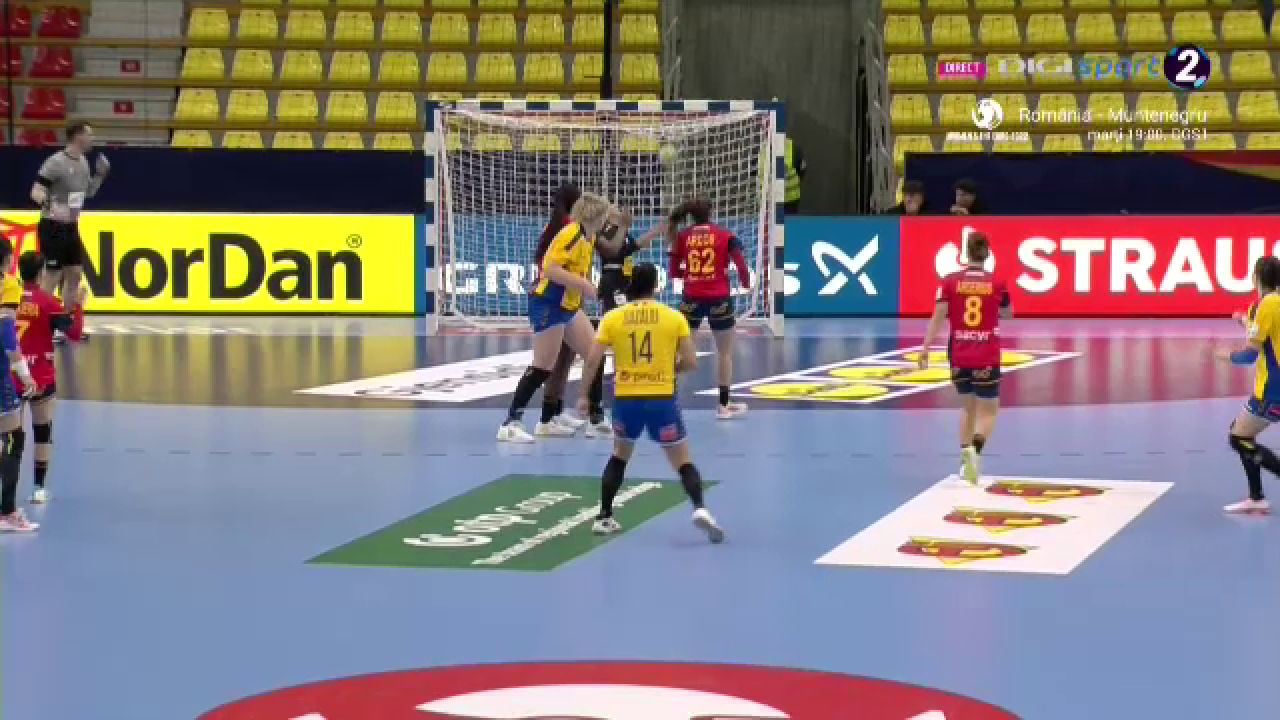 Reacție fantastică a Cristinei Neagu după aruncarea decisivă a lui Bazaliu + Antrenorului Florentin Pera i s-a făcut rău_49