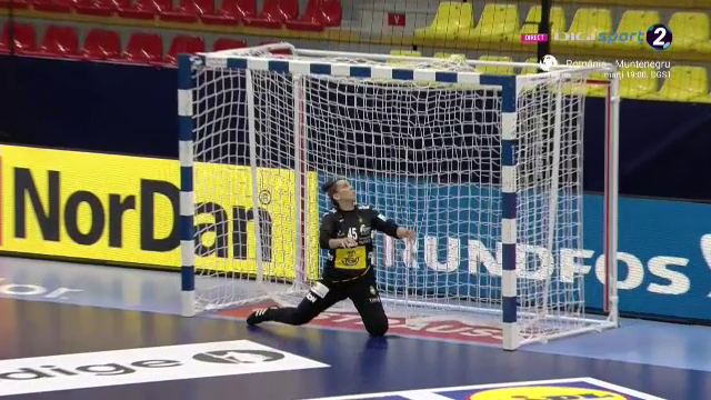 Reacție fantastică a Cristinei Neagu după aruncarea decisivă a lui Bazaliu + Antrenorului Florentin Pera i s-a făcut rău_52