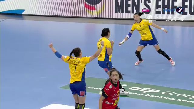 Reacție fantastică a Cristinei Neagu după aruncarea decisivă a lui Bazaliu + Antrenorului Florentin Pera i s-a făcut rău_64