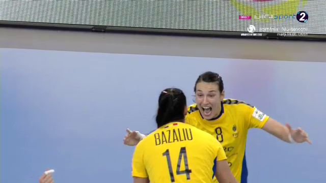 Reacție fantastică a Cristinei Neagu după aruncarea decisivă a lui Bazaliu + Antrenorului Florentin Pera i s-a făcut rău_74