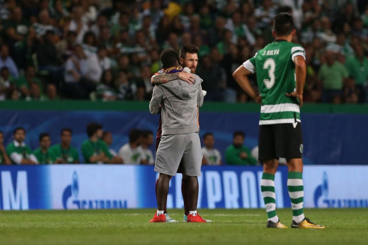 Leo Messi a dezvăluit cum se simte când fanii invadează terenul în timpul meciurilor: „M-au lovit până și pe mine!” _4