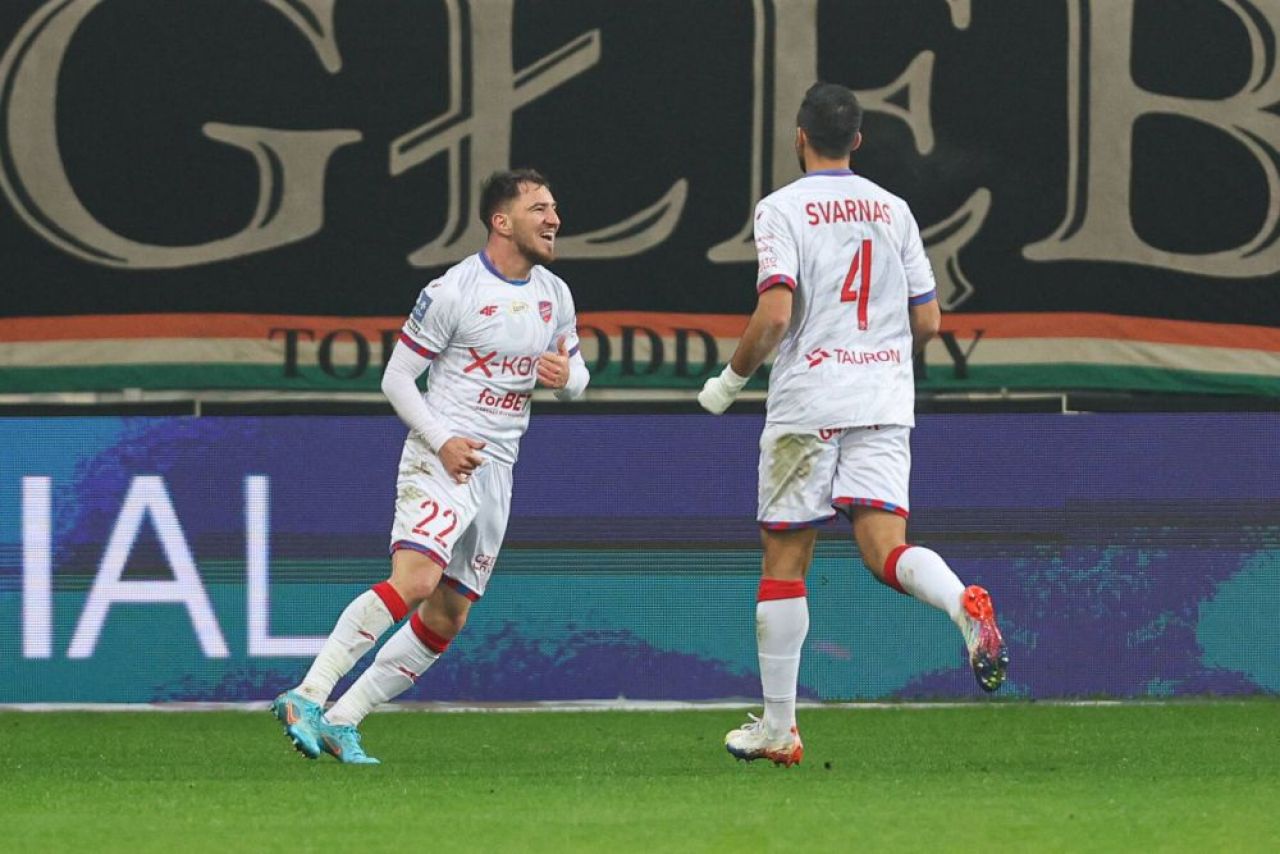Deian Sorescu, gol spectaculos în campionatul Poloniei. Rakow a ajuns la cinci victorii consecutive și e lider detașat_3