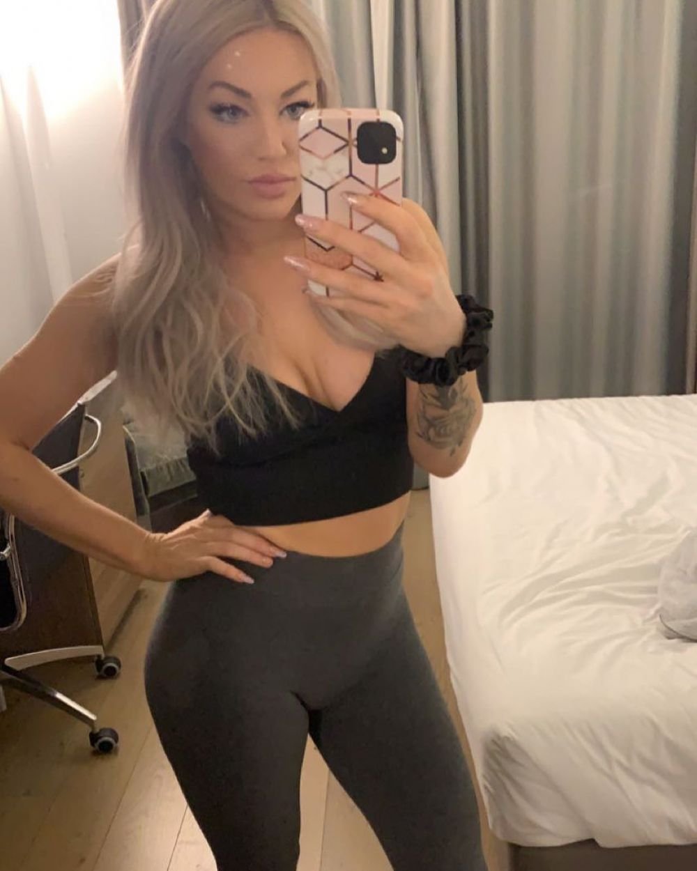 Divorț cu scandal: Ilary Blasi și Francesco Totti, față în față la tribunal! Ea i-a furat ceasurile Rolex, el i-a ascuns gențile și pantofii _58