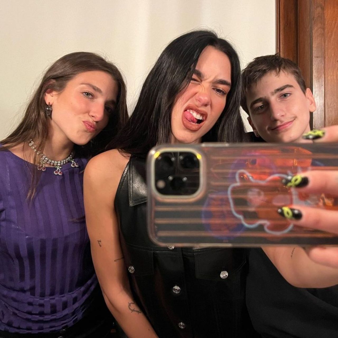 Dua Lipa refuză să cânte în deschiderea Campionatului Mondial din Qatar: „Nu este nimic adevărat!” Motivul invocat de artistă_36