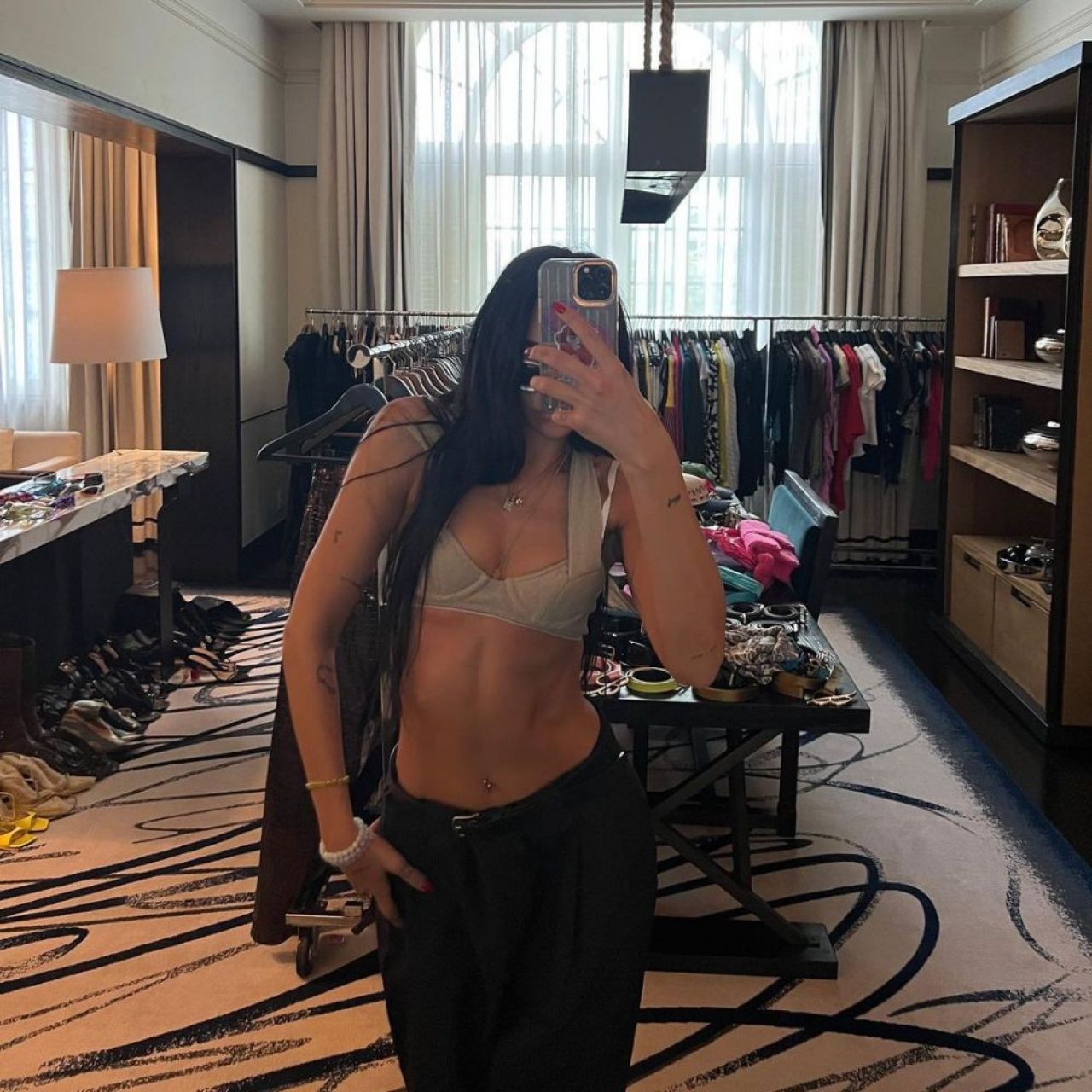 Dua Lipa refuză să cânte în deschiderea Campionatului Mondial din Qatar: „Nu este nimic adevărat!” Motivul invocat de artistă_37