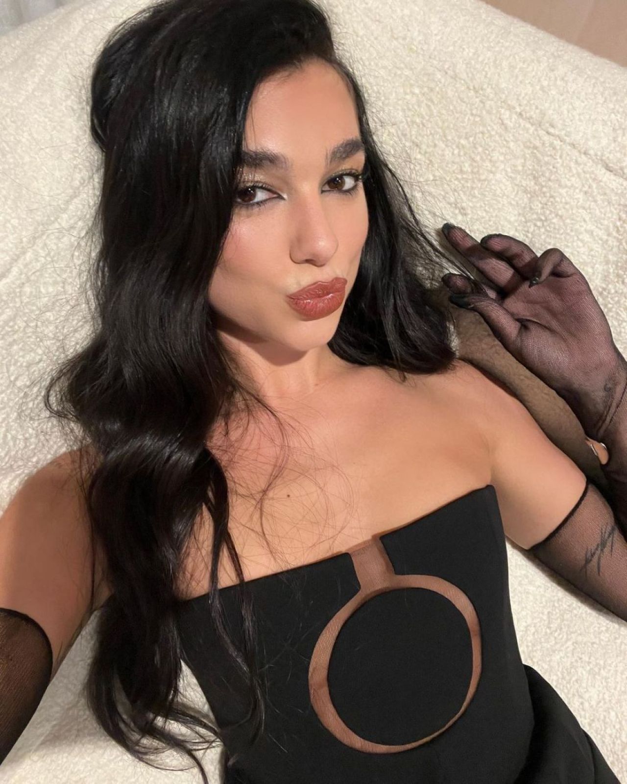 Dua Lipa refuză să cânte în deschiderea Campionatului Mondial din Qatar: „Nu este nimic adevărat!” Motivul invocat de artistă_41
