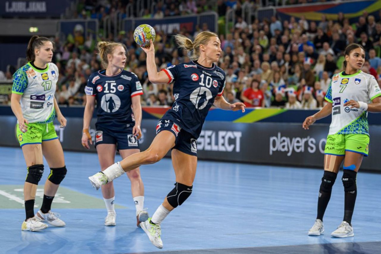 Știm prima echipă calificată în semifinalele Europeanului de handbal! România joacă marți cu Muntenegru_6