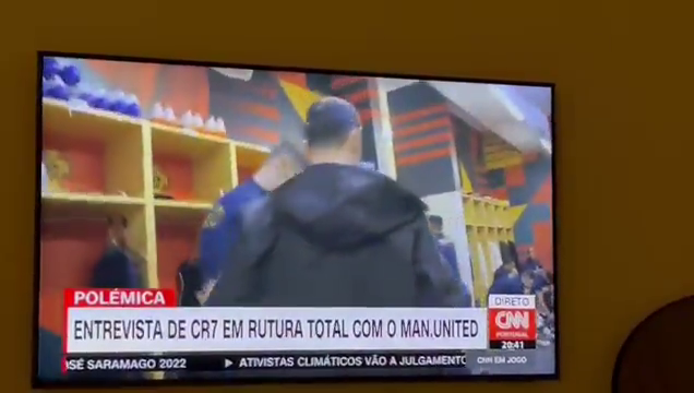 Cristiano Ronaldo, lăsat cu gura căscată de Bruno Fernandes.&nbsp; Cel mai rece salut posibil după interviul dat de CR7