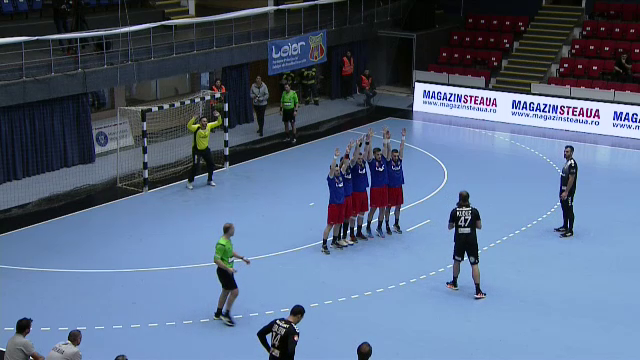 Cum a făcut asta? Aruncare magnifică reușită de Ante Kuduz în derby-ul CSA Steaua - CS Dinamo. Handbalistul a „spart” zidul advers_7
