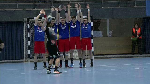 Cum a făcut asta? Aruncare magnifică reușită de Ante Kuduz în derby-ul CSA Steaua - CS Dinamo. Handbalistul a „spart” zidul advers_20
