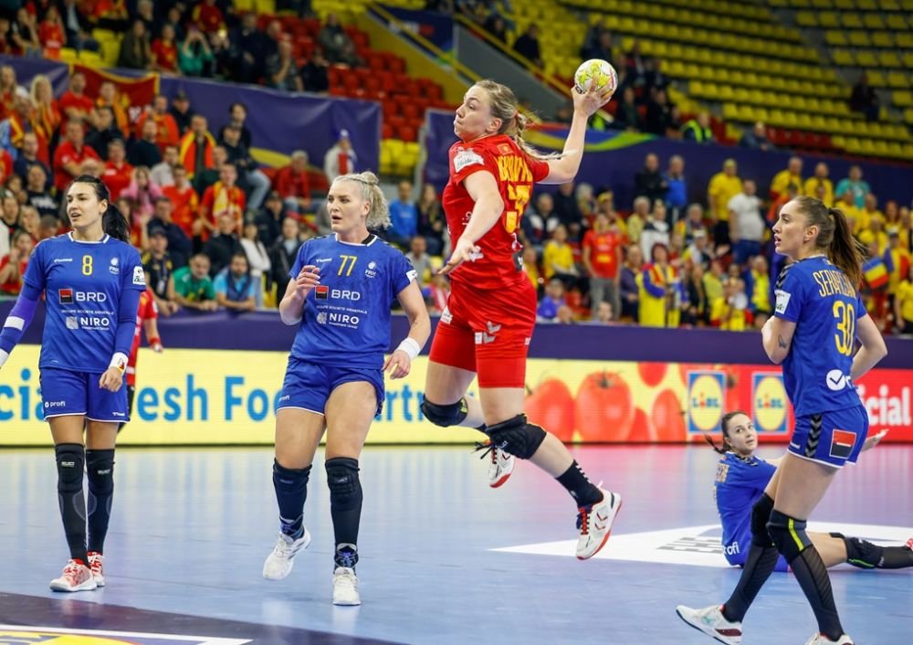 România - Muntenegru 34-35. Speranțe năruite: tricolorele ratează semifinalele la EURO. Decizii bizare ale arbitrelor în prima repriză_6