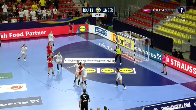România - Germania 28-32. Final de European pentru tricolore, care rămân cu un gust amar după arbitrajul cu Muntenegru. Neagu, golul 300_5