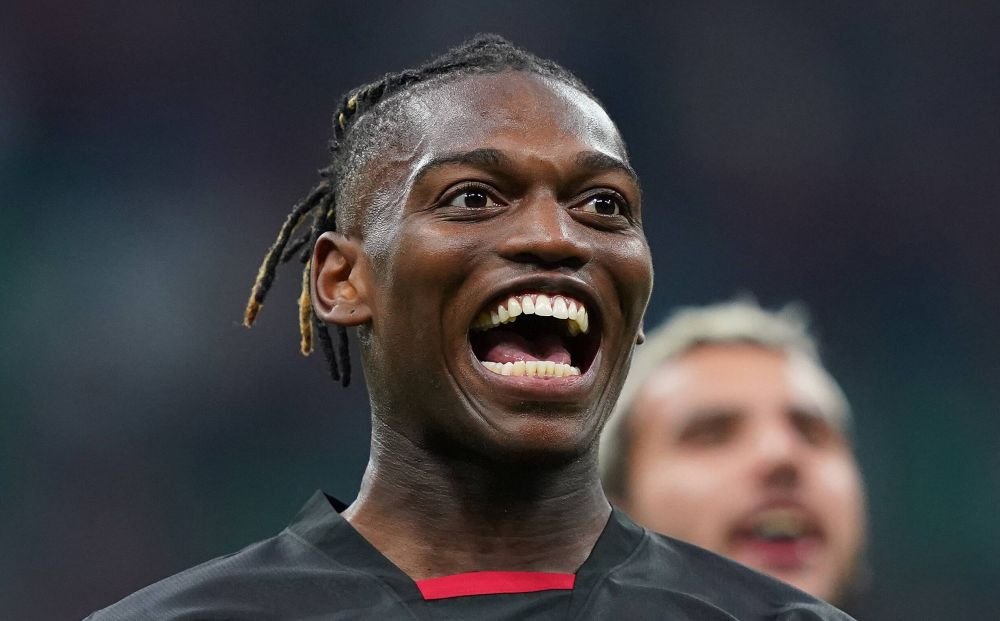 Granzii fotbalului trebuie să aștepte pentru semnătura lui! Portughezul care „a pus pe hold” echipe precum Real Madrid, Barcelona sau Chelsea_2