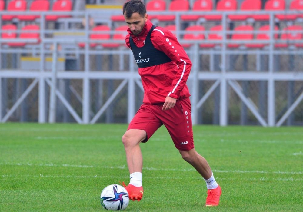 Are o medie de doar 10 minute pe meci la FCSB, dar este titular la națională!_5