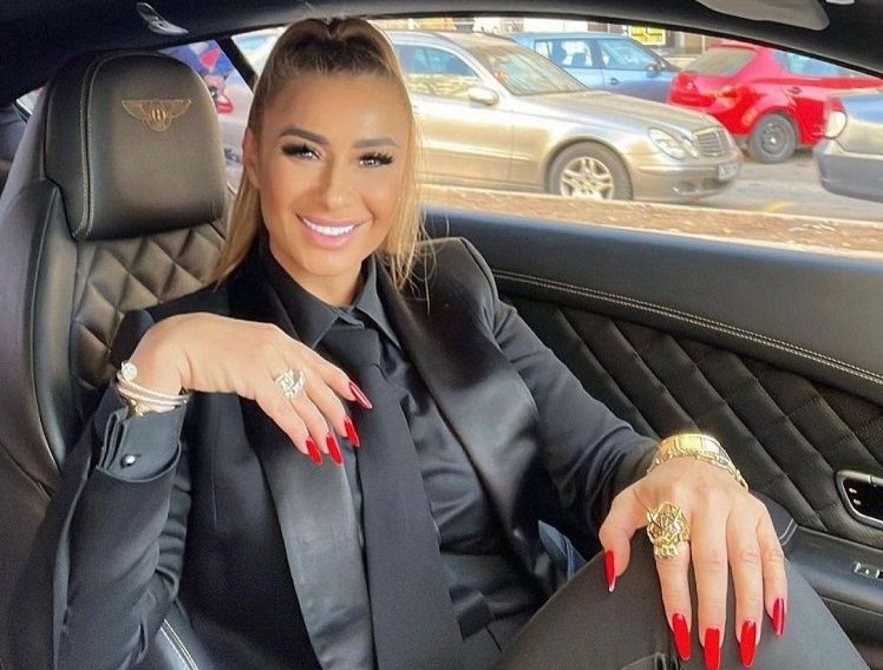 Anamaria Prodan l-a ”mitraliat” pe Gigi Becali: ”Astfel de patroni nu au ce să caute în peisaj”_21