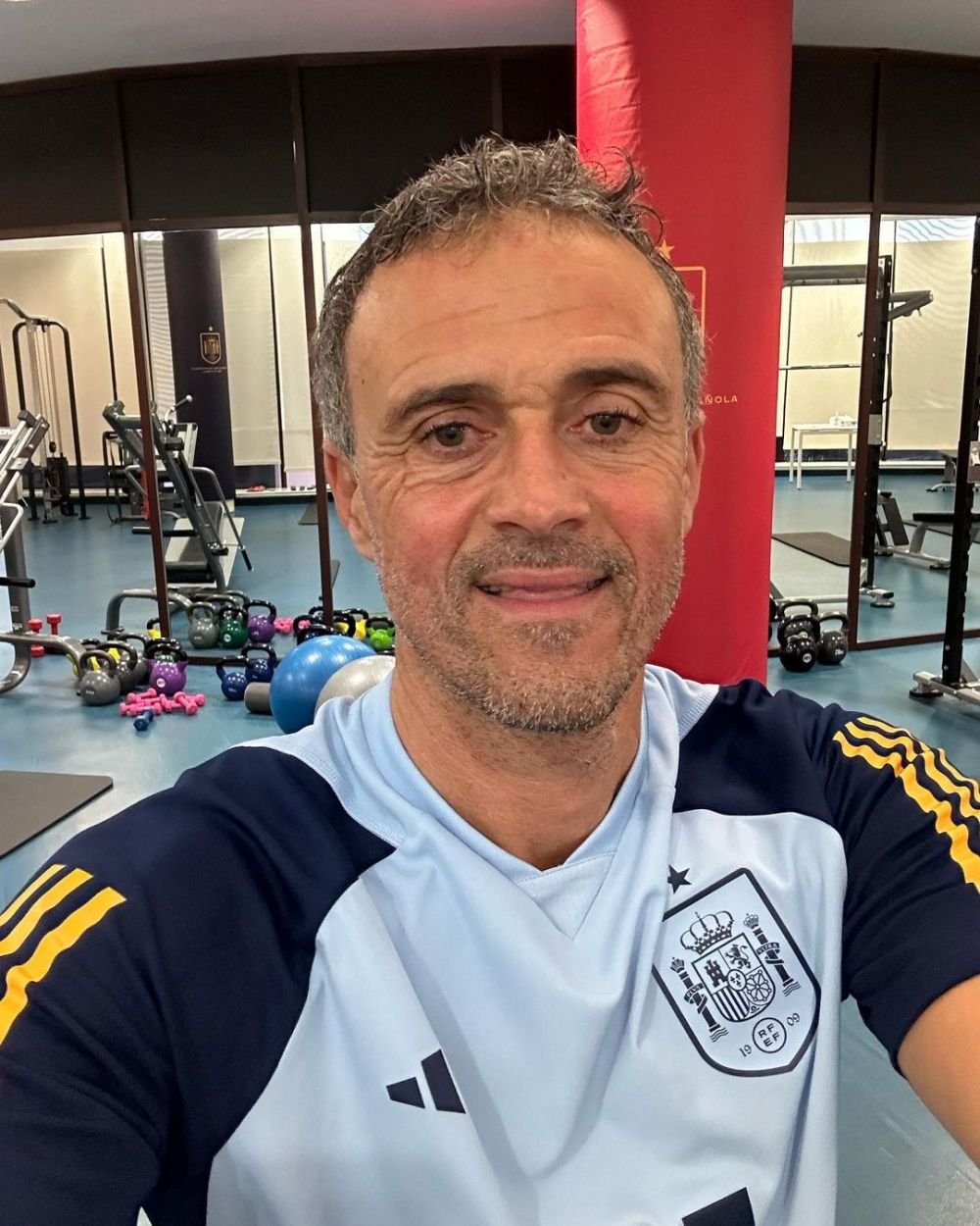 Luis Enrique, un adevărat influencer! Face stream-uri pe Twitch și se pozează non-stop pe Instagram! Și-a arătat pătrățelele în ultima postare_2