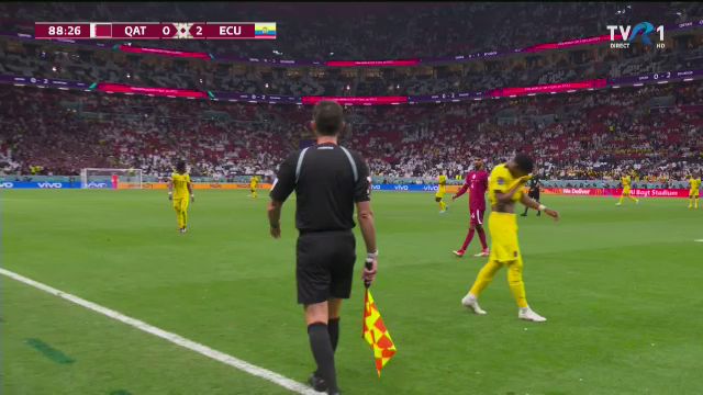 Au șters-o! Fanii au golit stadionul înainte ca meciul Qatar - Ecuador să se termine_5