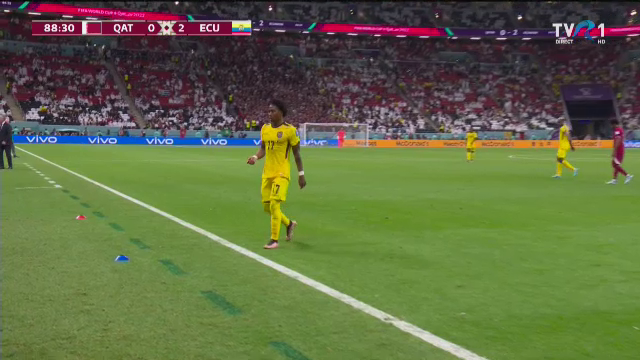 Au șters-o! Fanii au golit stadionul înainte ca meciul Qatar - Ecuador să se termine_6