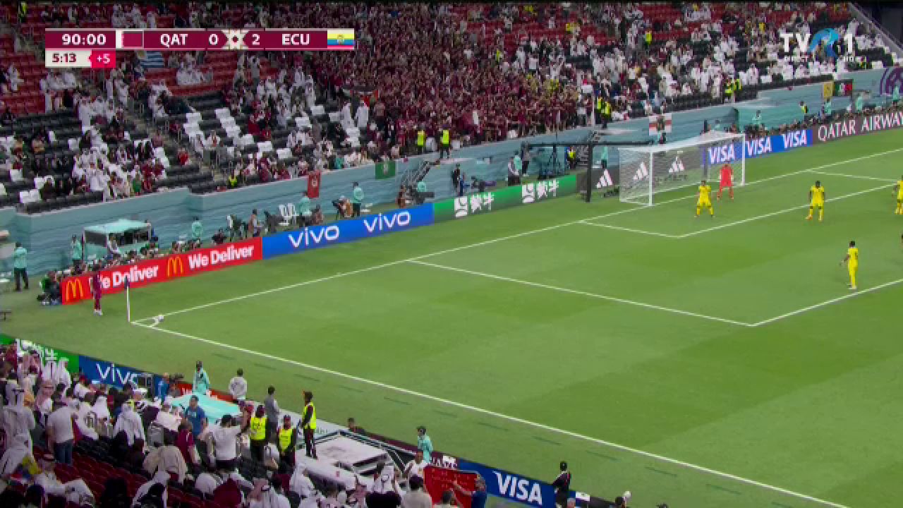 Au șters-o! Fanii au golit stadionul înainte ca meciul Qatar - Ecuador să se termine_8