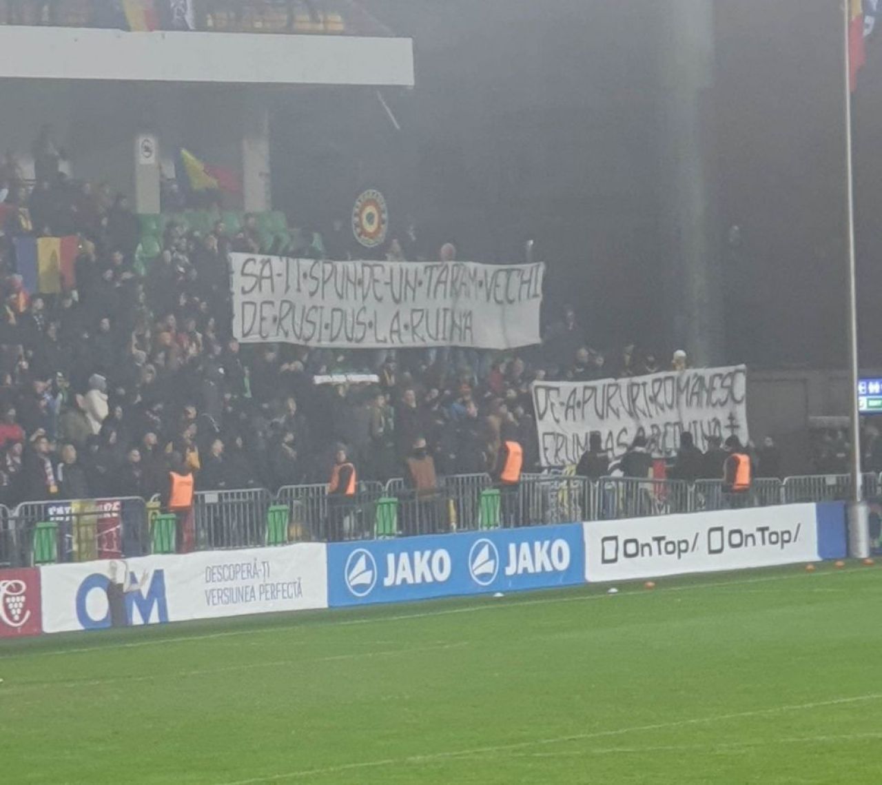 Atmosferă încântătoare pe stadionul din Chișinău la meciul Moldova-România. Ce au strigat fanii prezenți în tribune _3
