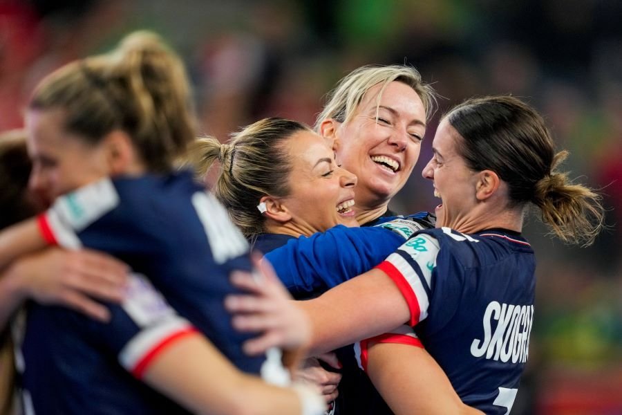 Incredibila Katrine Lunde! Handbalista de 42 de ani aduce un nou titlu european pentru Norvegia după o finală dramatică cu Danemarca_9