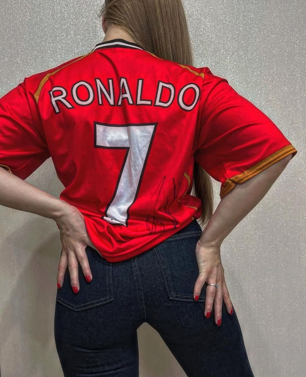 Olivia Cucoș a fost atracția serii la Moldova - România 0-5! Jucătorii preferați din Liga 1 ai jurnalistei de la TeleRadio Moldova _35