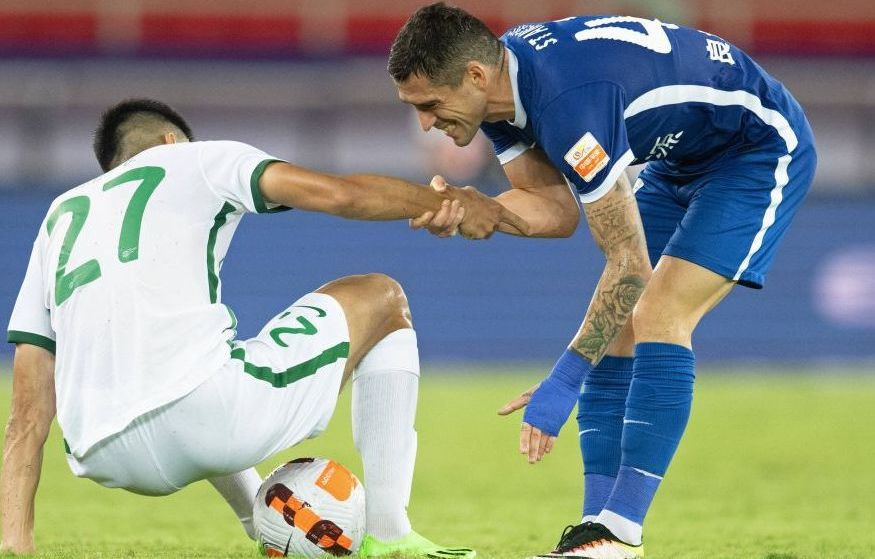 Nicolae Stanciu, din nou omul meciului &icirc;n China! &Icirc;ncă o pasă de gol pentru rom&acirc;n și Wuhan Three Towns este lider