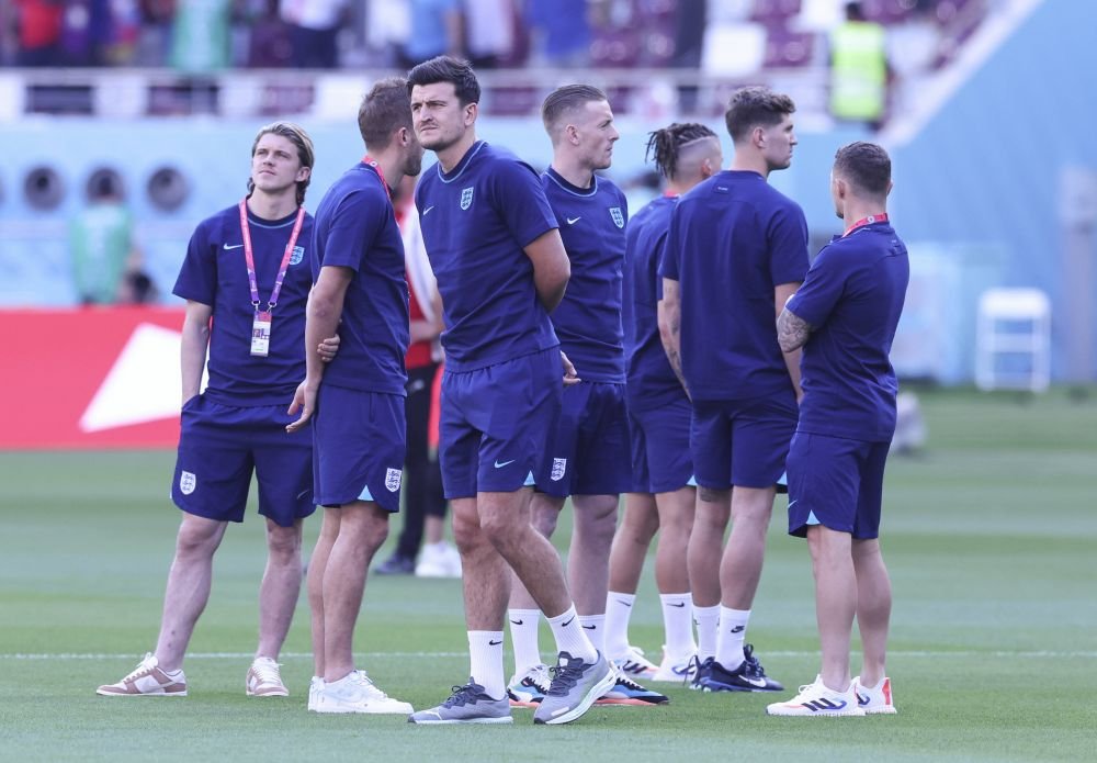 Harry Maguire, ”terorizat” de fani! Ce a apărut în tribune, înainte de Anglia - Iran_5