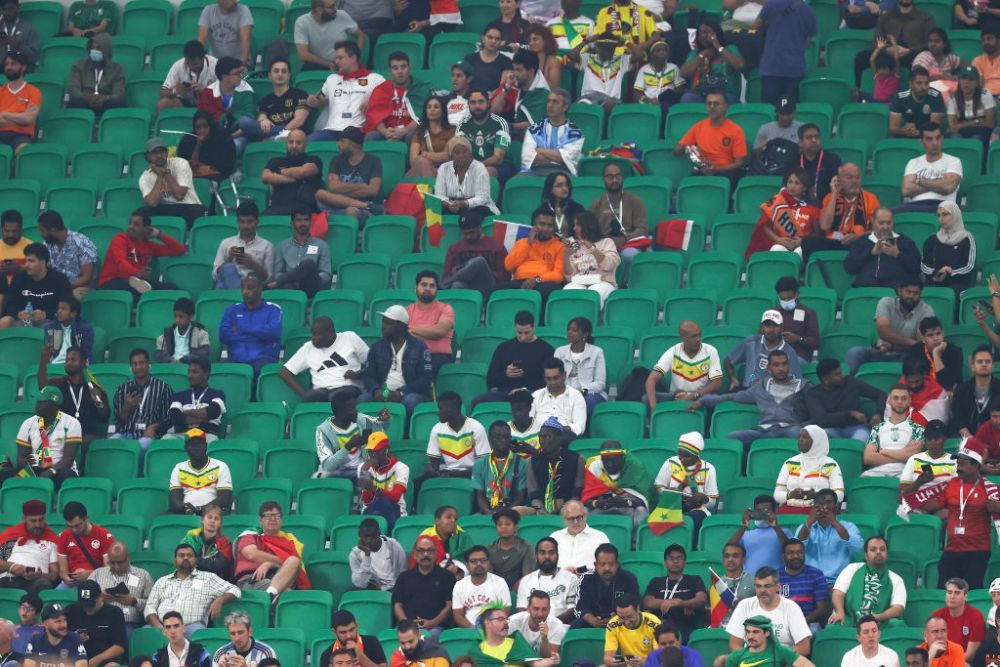 Qatarul a anunțat o asistență de 41.721 de spectatori, deși stadionul are o capacitate mult mai mică și au fost multe locuri goale_1