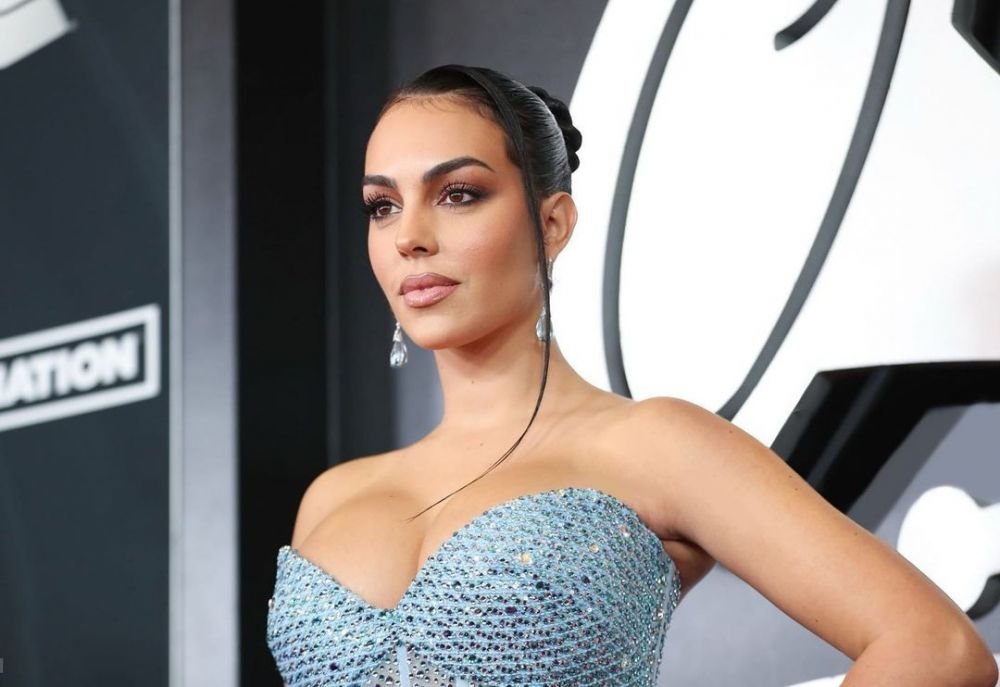 Cum arăta Georgina Rodriguez înainte de a deveni iubita lui Cristiano Ronaldo. Fotografii cu vedeta din tinerețe_38
