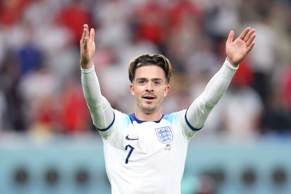 Jack Grealish s-a dezbrăcat la bustul gol după victoria Angliei cu Iran și a sărbătorit alături de superba iubită _14