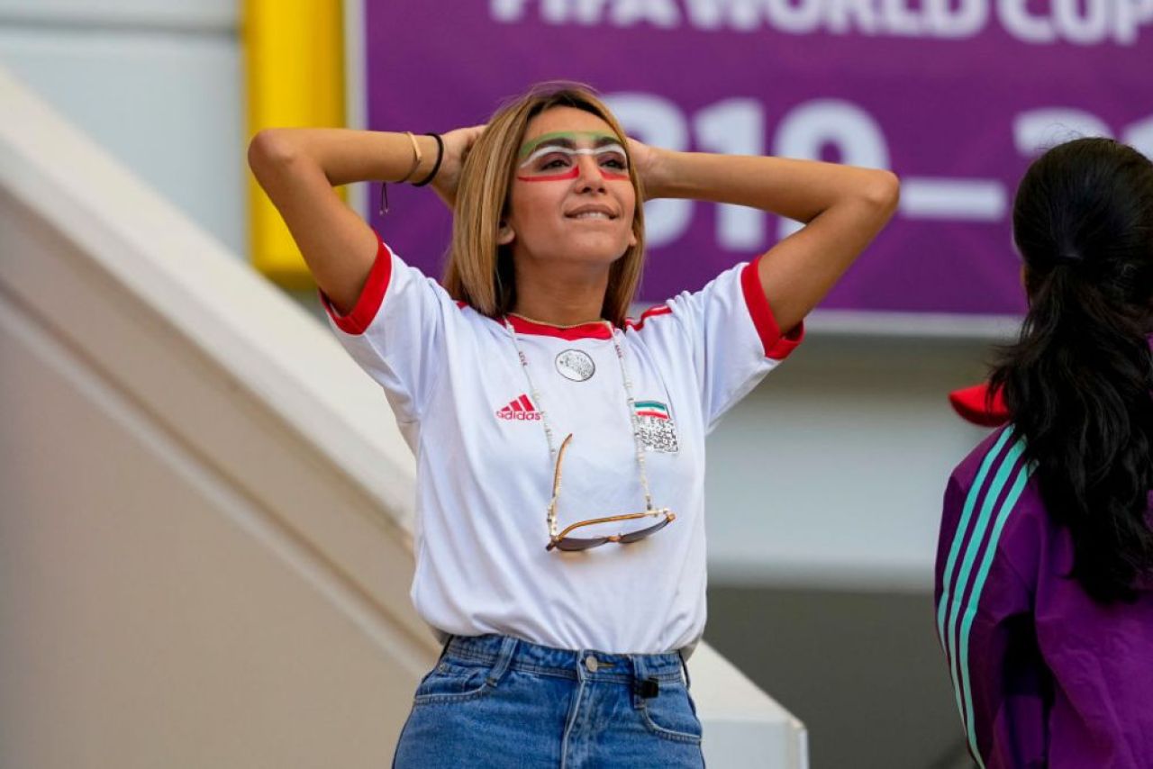 Frumusețile Campionatului Mondial din Qatar! Imagini spectaculoase cu fanele care au făcut senzație în tribune _4