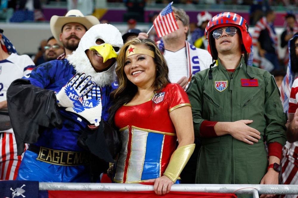 Frumusețile Campionatului Mondial din Qatar! Imagini spectaculoase cu fanele care au făcut senzație în tribune _18