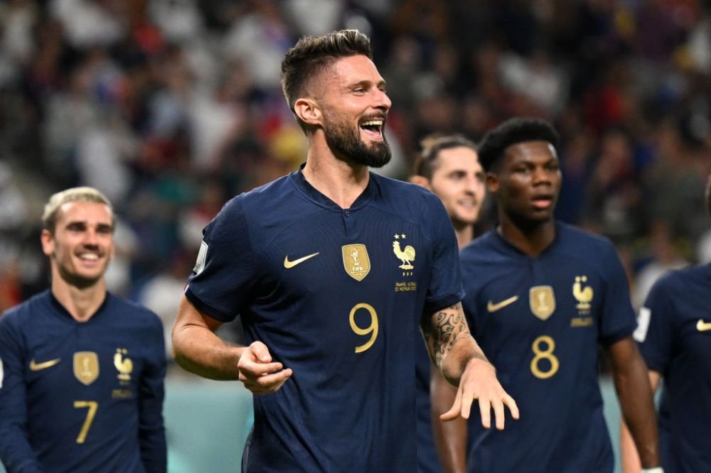 De la „fără șut pe poartă” în 2018 la „dublă” în debutul Mondialului din Qatar! Olivier Giroud l-a egalat pe Thierry Henry _2