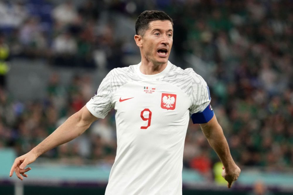 Ce a postat Robert Lewandowski după ce a ratat penalty-ul care îi putea aduce victoria Poloniei în meciul cu Mexic _6