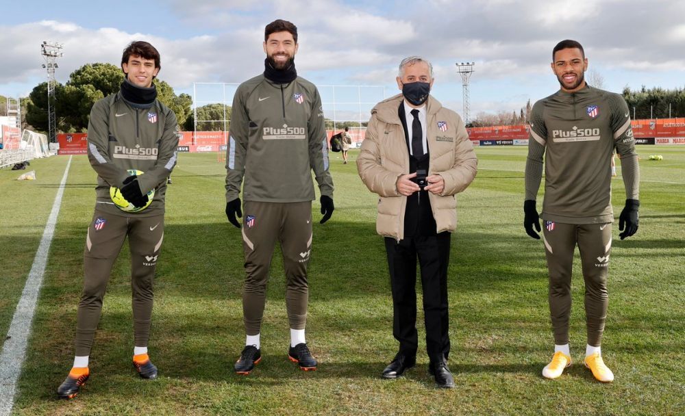 Medicul lui Atletico Madrid, chemat de Vatican ca să îl trateze pe Papa Francisc_3