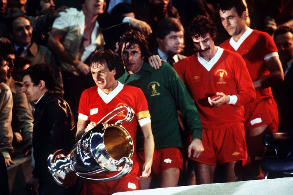 Atacantul care a câștigat de 3 ori Champions League cu FC Liverpool a încetat din viață!_4