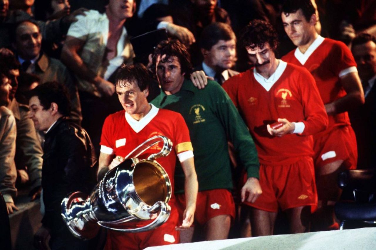 Atacantul care a câștigat de 3 ori Champions League cu FC Liverpool a încetat din viață!_4