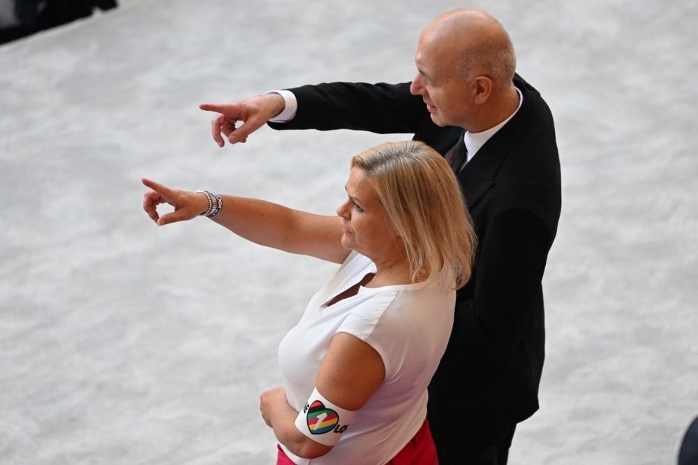 Germania joacă tare după amenințările FIFA! Gestul făcut de ministrul de Interne chiar lângă Infantino_4