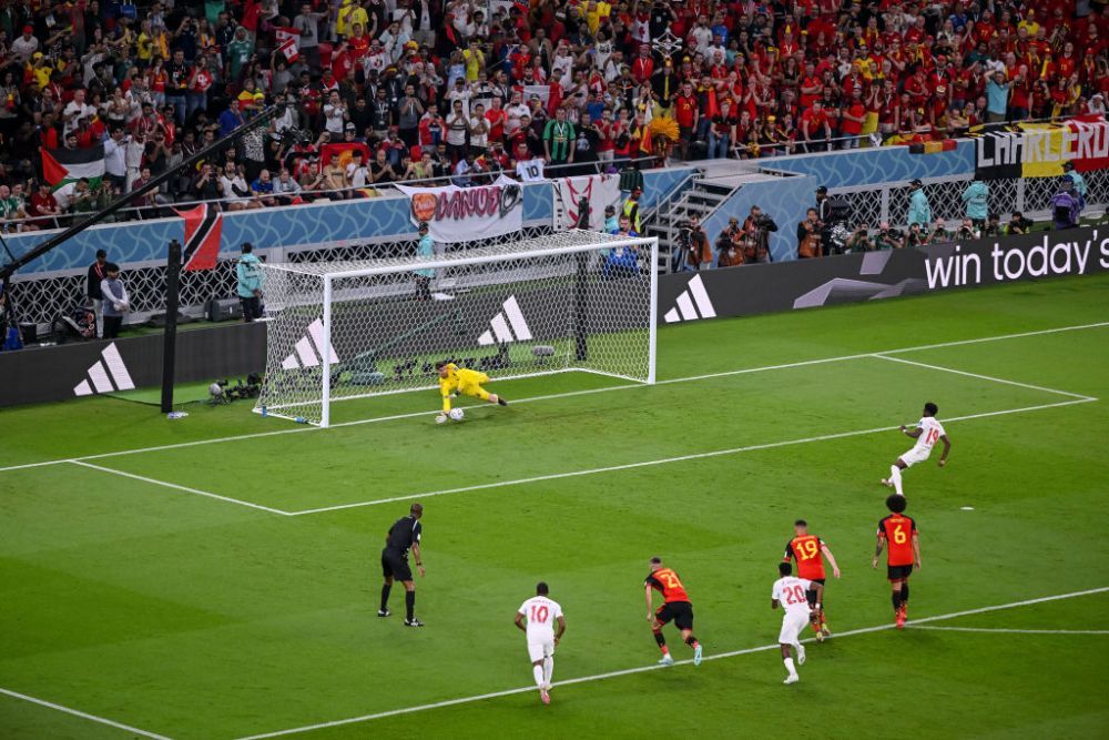 ”Spider-Man” Courtois! Portarul lui Real Madrid a apărat penalty-ul executat de starul lui Bayern Munchen_3