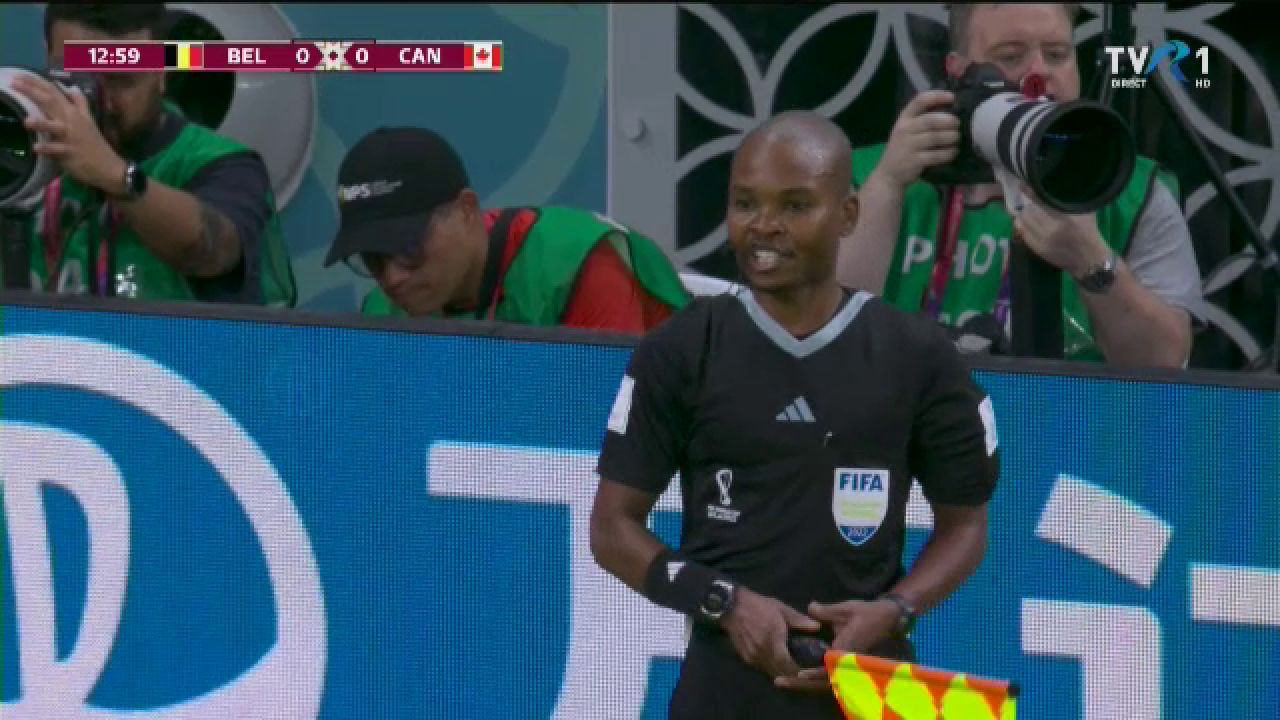 Penalty neacordat în Belgia - Canada pentru un ofsaid după o pasă de la un adversar: