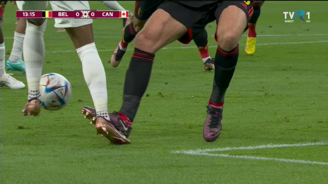Penalty neacordat în Belgia - Canada pentru un ofsaid după o pasă de la un adversar: 