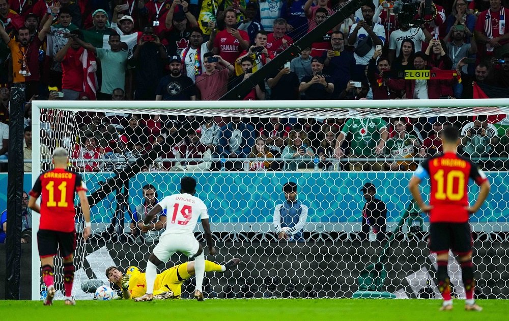 Ce a vrut să facă aici? Buchanan, șut complet ratat în Belgia - Canada_20
