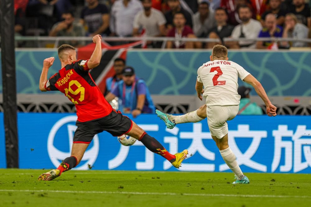 Ce a vrut să facă aici? Buchanan, șut complet ratat în Belgia - Canada_21