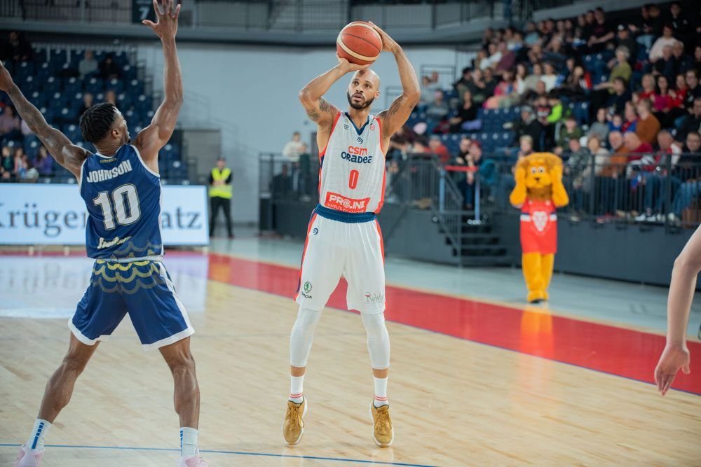 CSM CSU Oradea a făcut spectacol &icirc;n Bulgaria și a reușit a patra victorie consecutivă &icirc;n FIBA Europe Cup!