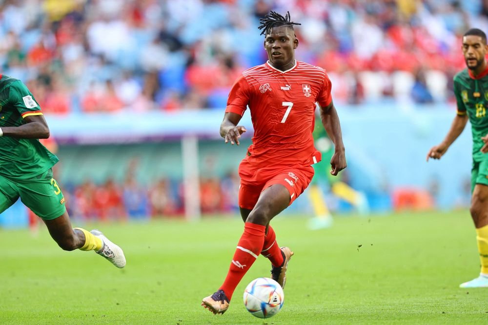 De ce nu s-a bucurat atacantul elvețian Breel Embolo după ce a deschis scorul în meciul Elveția - Camerun_2