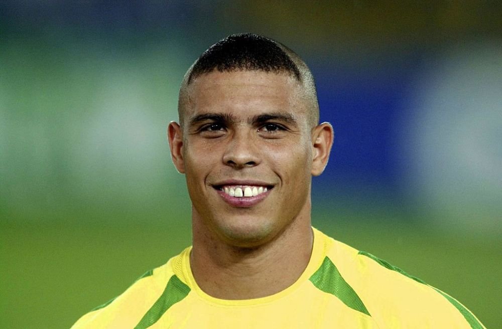 Un puști de 12 ani, exmatriculat din școală după ce a sărbătorit victoria Angliei în fața Iranului, cu o tunsoare marca Ronaldo_11