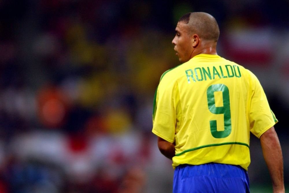 Un puști de 12 ani, exmatriculat din școală după ce a sărbătorit victoria Angliei în fața Iranului, cu o tunsoare marca Ronaldo_19
