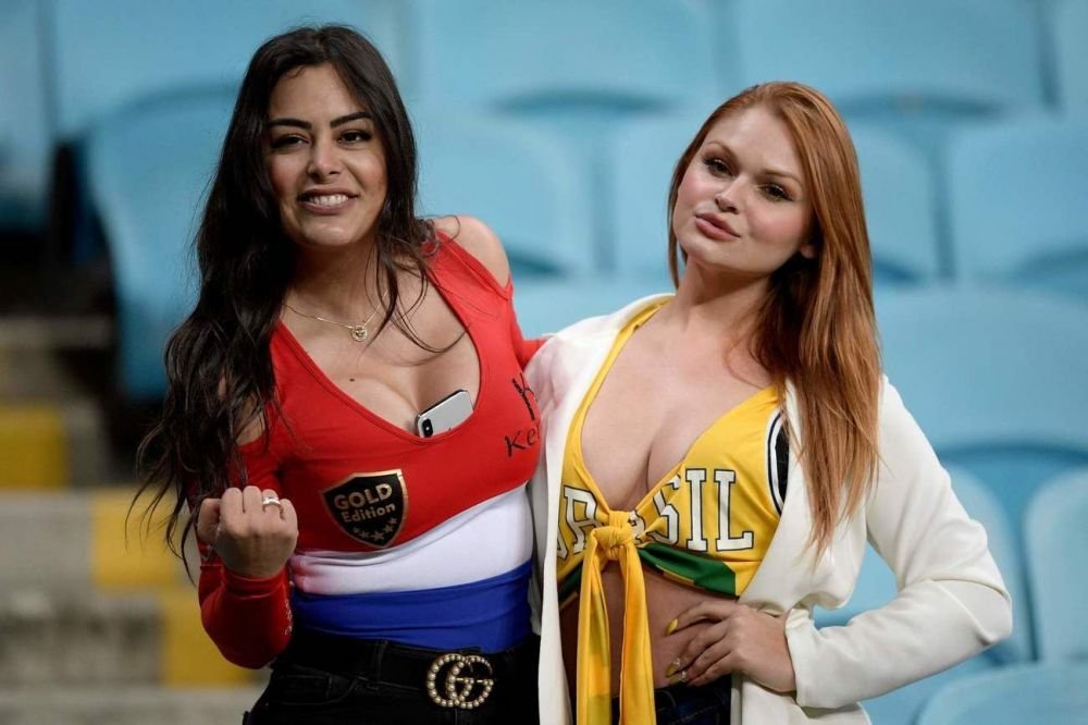 „Iubita Cupei Mondiale” revine! Cum s-a transformat frumoasa Larissa Riquelme după 12 de la Cupa Mondială din Africa_6
