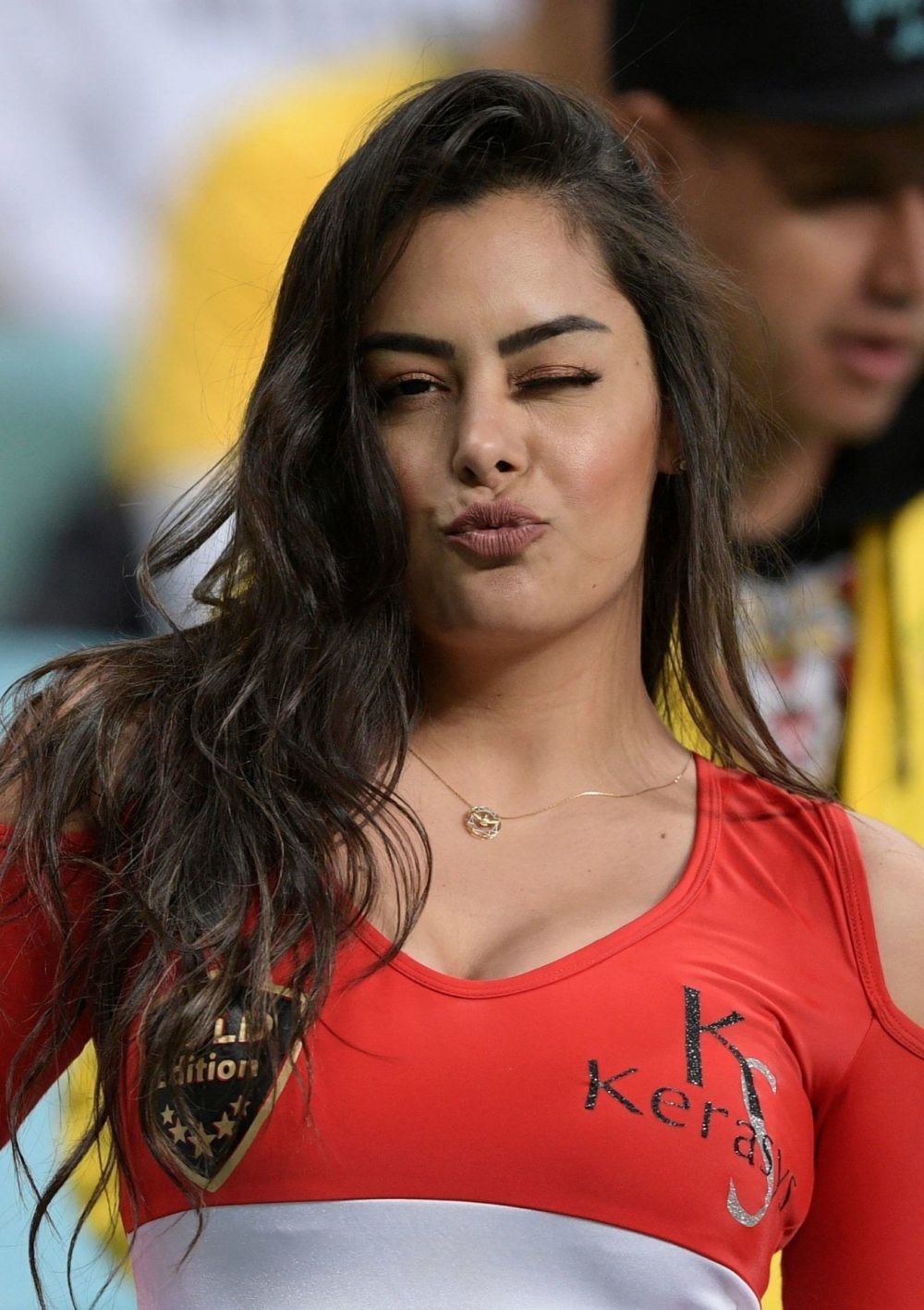 „Iubita Cupei Mondiale” revine! Cum s-a transformat frumoasa Larissa Riquelme după 12 de la Cupa Mondială din Africa_10